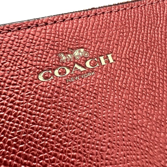 NWOT COACH Corner Zip Leather Wristlet - Picture 2 of 8